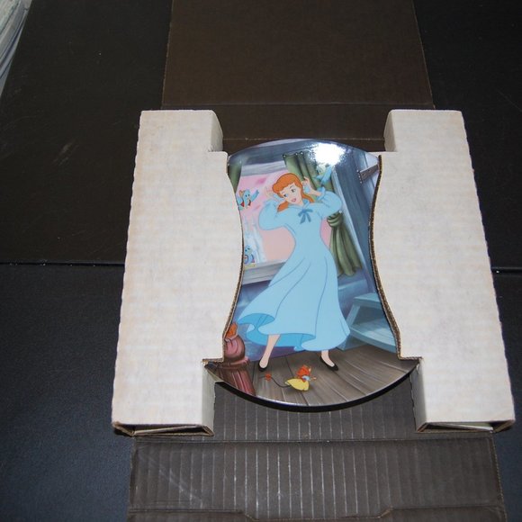 Cinderalla Knowles Plate - Picture 7 of 8